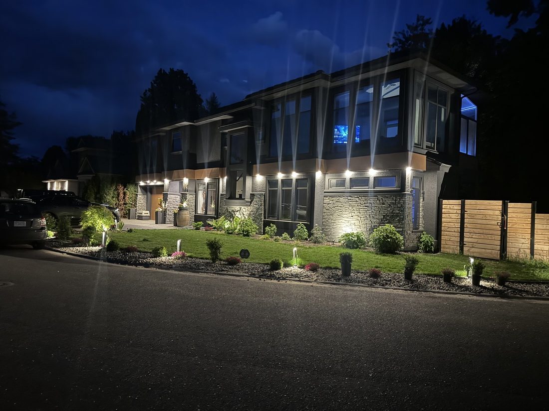 Exterior & Landscape Lighting β Nomen Contracting and Electrical