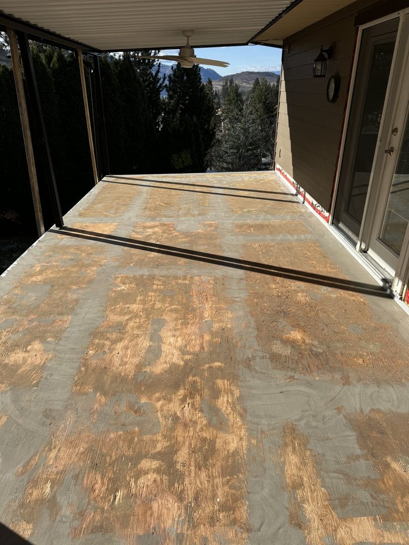Deck Construction β Nomen Contracting and Electrical